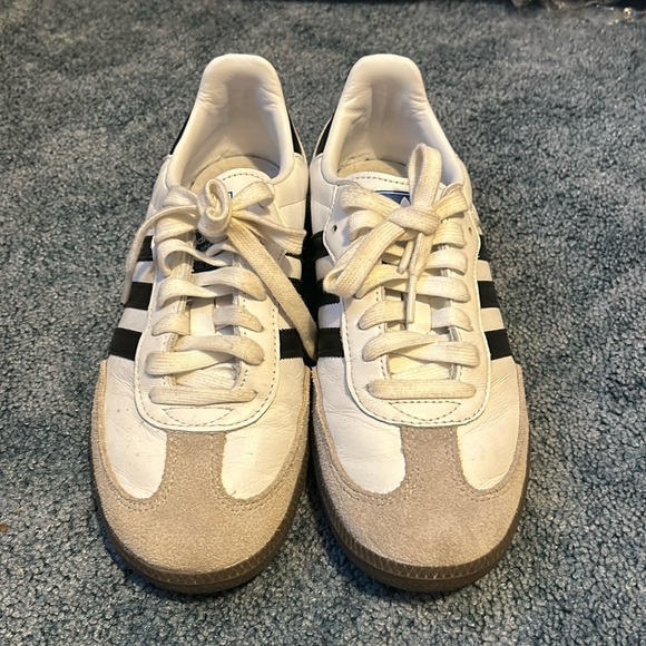 Adidas white of sambas men’s six - Picture 3 of 5